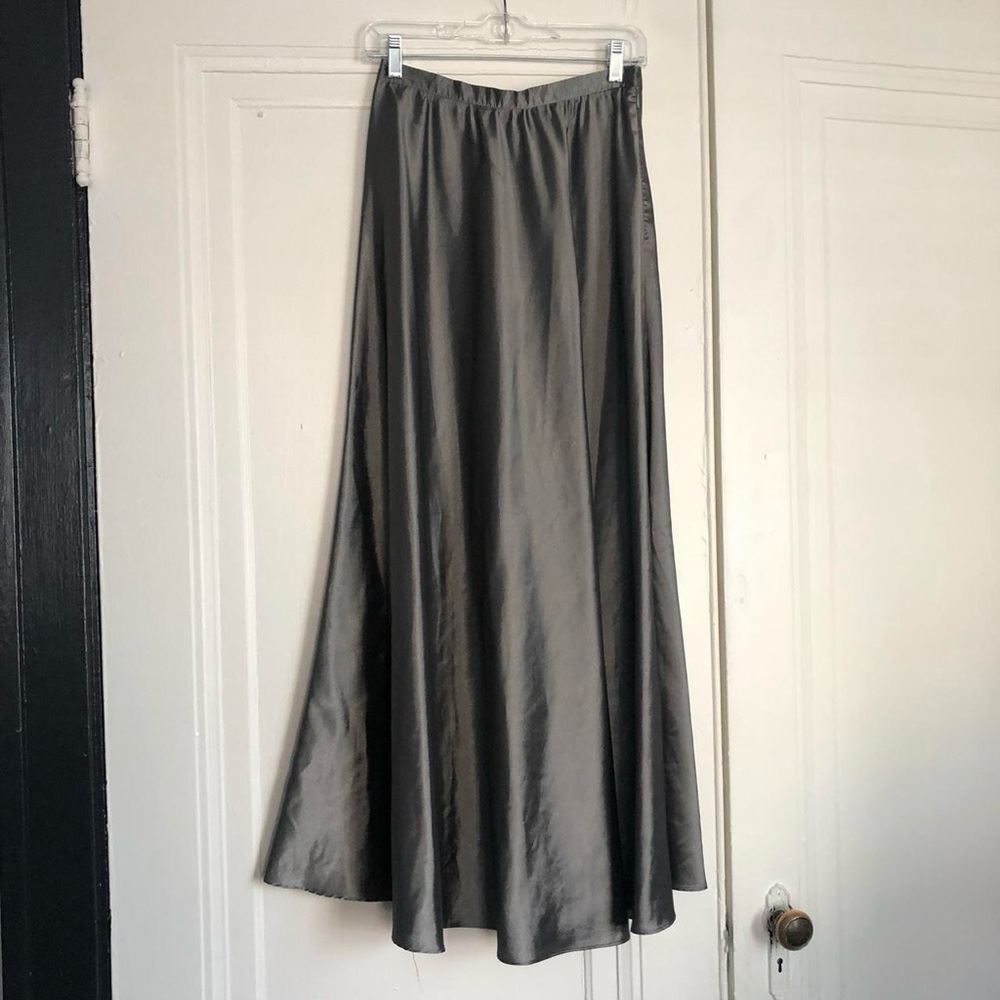 stunning silver Tailor shiny high-waisted maxi skirt